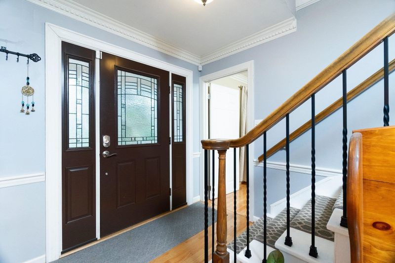 102 Parkview Cir, Cary, NC 27511