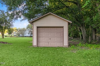 102 Pear Tree Ln, Clayton, NC 27520