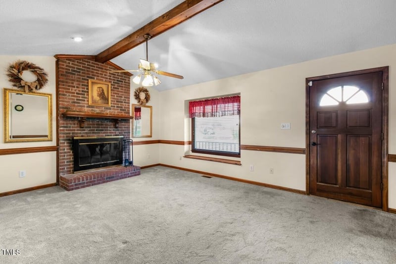 102 Pear Tree Ln, Clayton, NC 27520