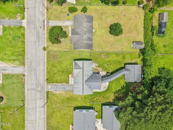 102 Pine St, Dunn, NC 28334