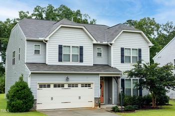 102 Porcenna Ln, Clayton, NC 27527