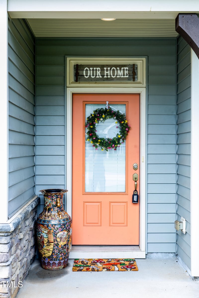 102 Porcenna Ln, Clayton, NC 27527