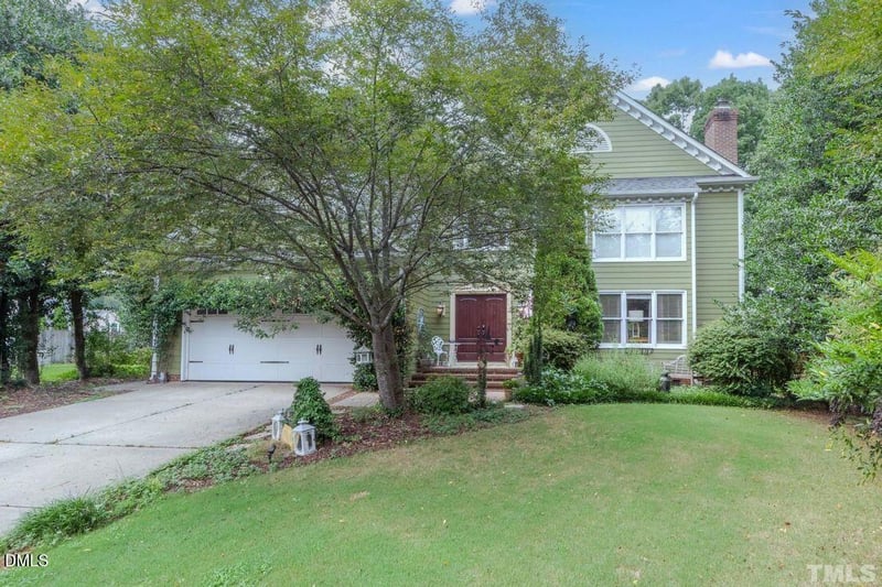102 Powder Mill Ct, Cary, NC 27518