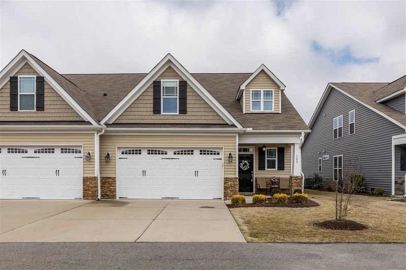 102 Radcliffe Ct, Clayton, NC 27527
