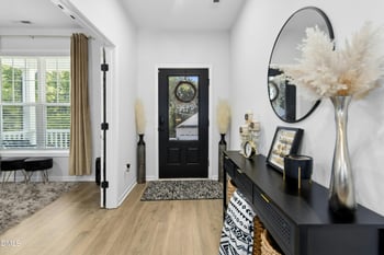 102 Red Dog Dr, Louisburg, NC 27549