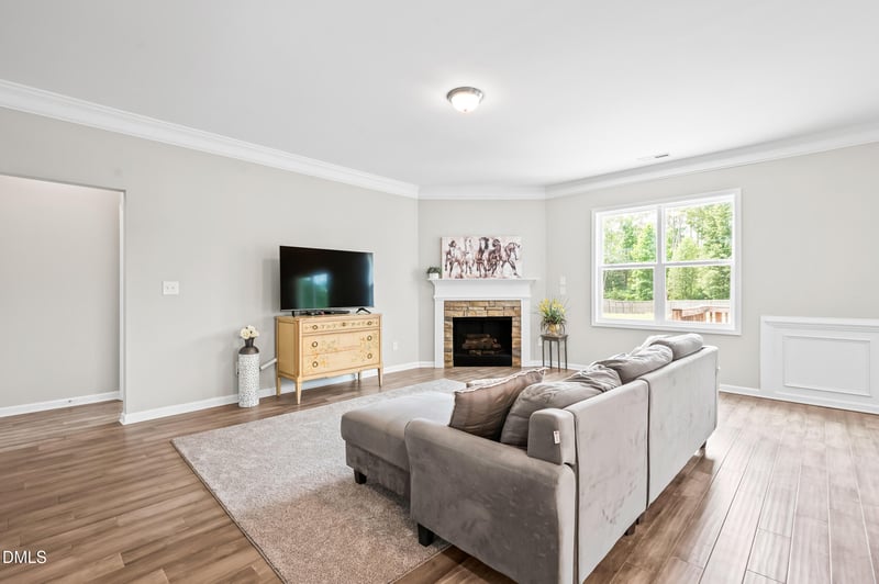 102 Regal Pond Dr, Angier, NC 27501