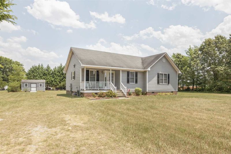 102 Riders Ridge Ln, Willow Springs, NC 27592