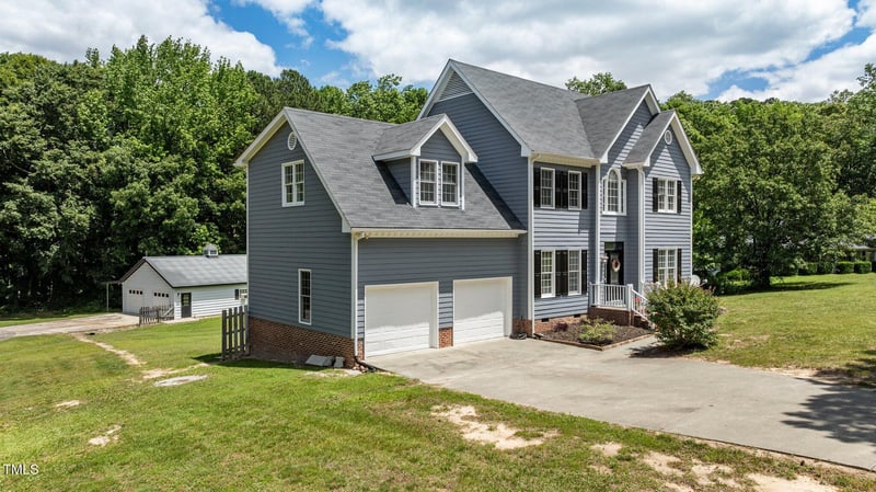 102 Ridge Ln, Youngsville, NC 27596