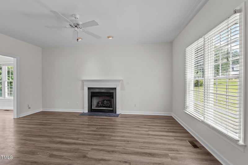102 Ridge Ln, Youngsville, NC 27596