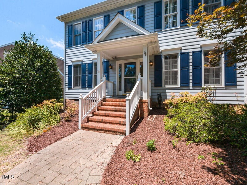 102 Rose Valley Woods Dr, Cary, NC 27513