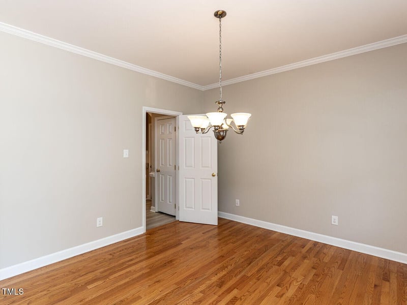 102 Rose Valley Woods Dr, Cary, NC 27513