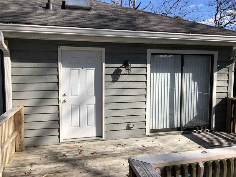 102 Roundhill Rd #A & B, Chapel Hill, NC 27514