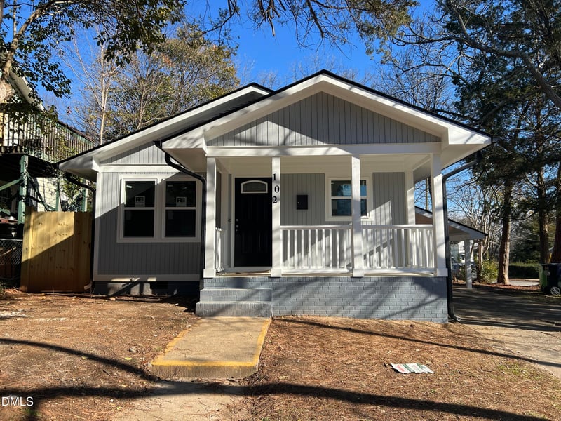 102 Saint Augustine St, Raleigh, NC 27610