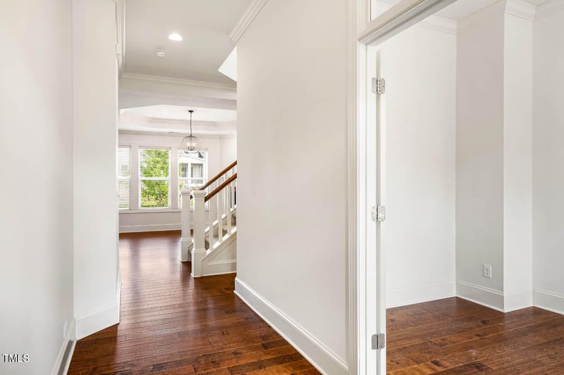 102 Salt Cedar Ln, Chapel Hill, NC 27516