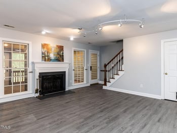 102 Sanair Ct, Apex, NC 27502