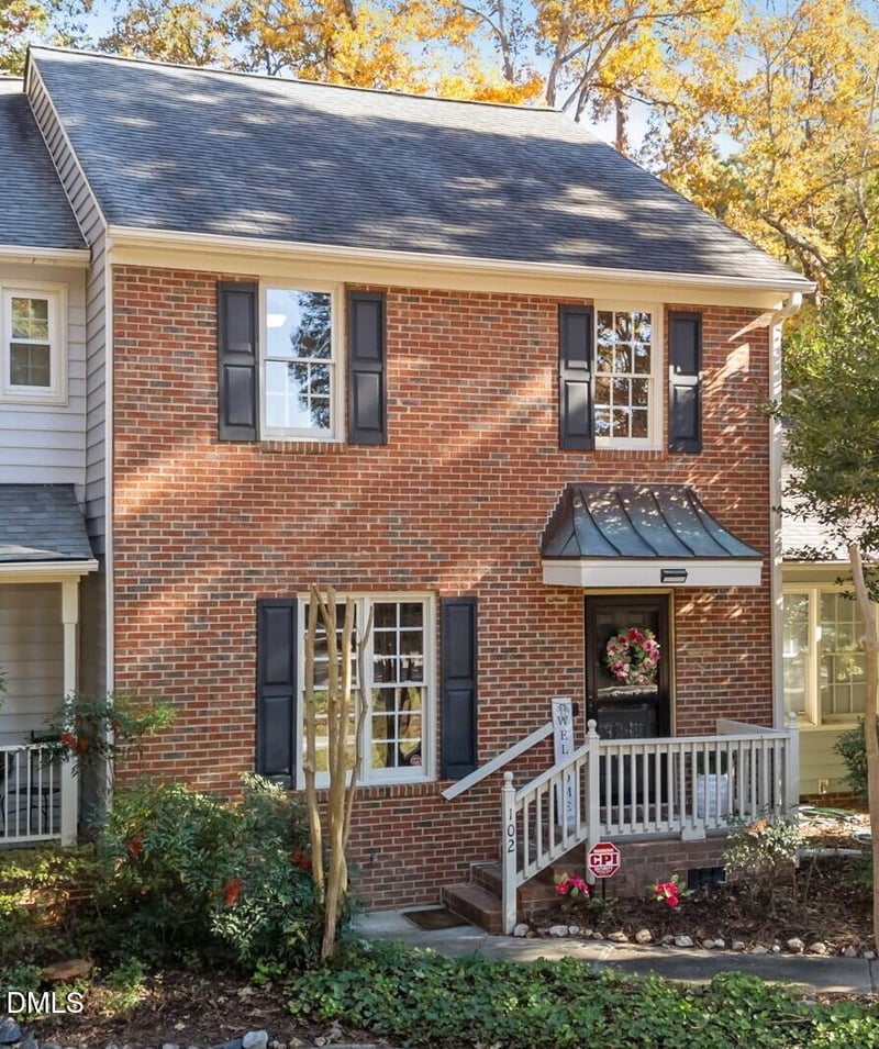 102 Sanair Ct, Apex, NC 27502