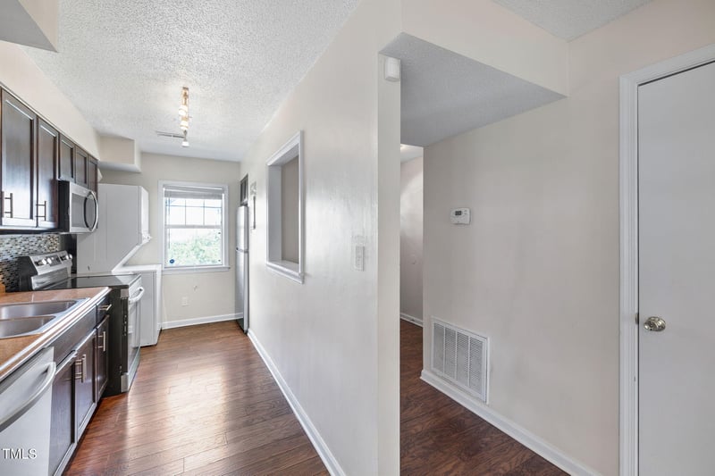 102 Schultz St, Chapel Hill, NC 27514