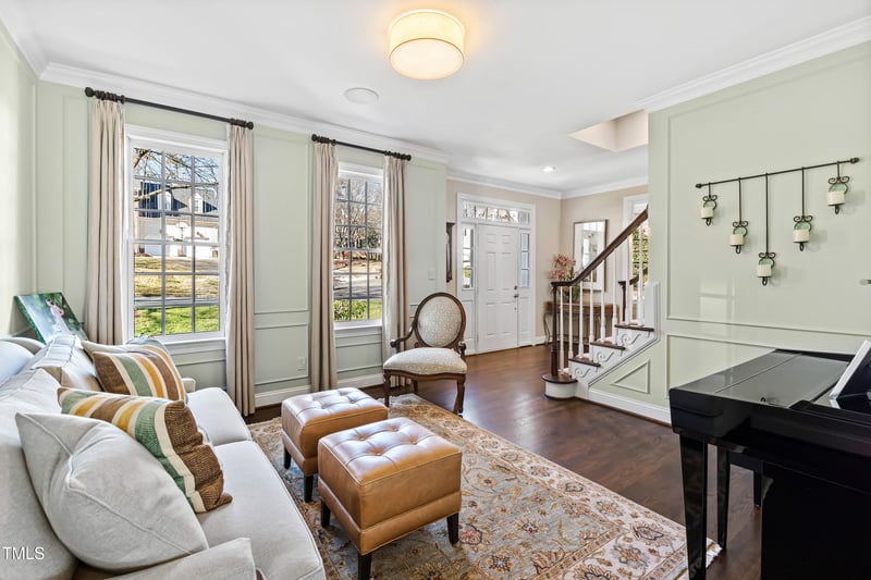 102 Seabreeze Ct, Cary, NC 27513