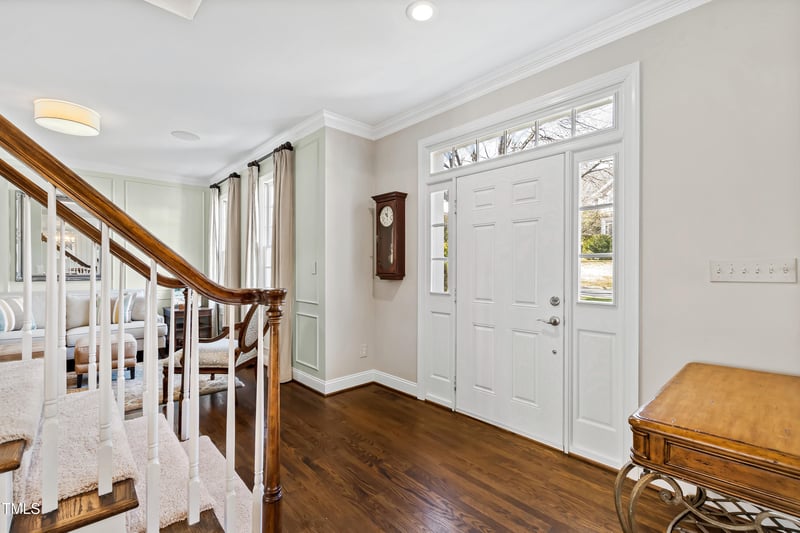 102 Seabreeze Ct, Cary, NC 27513