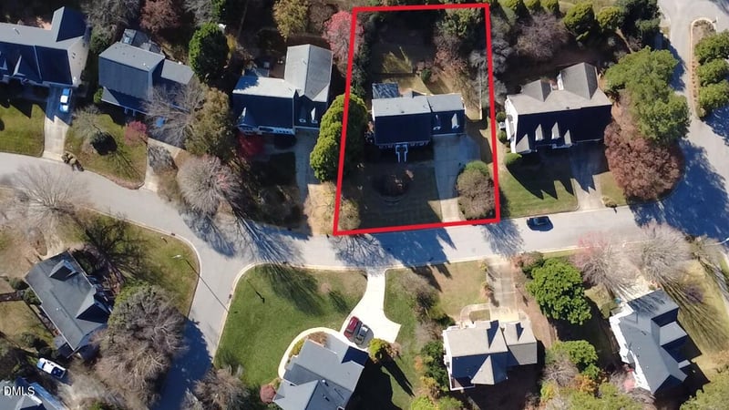 102 Serence Ct, Cary, NC 27518