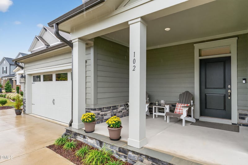 102 Serendipity Dr, Fuquay Varina, NC 27526