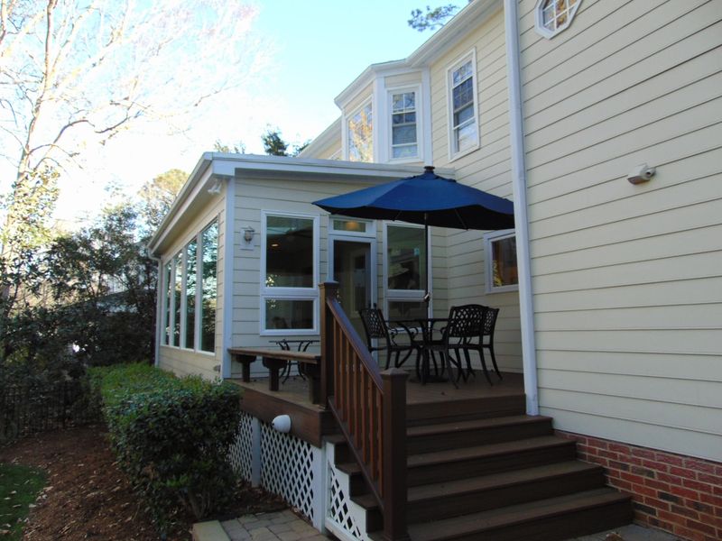 102 Shadow Bend Ln, Cary, NC 27518