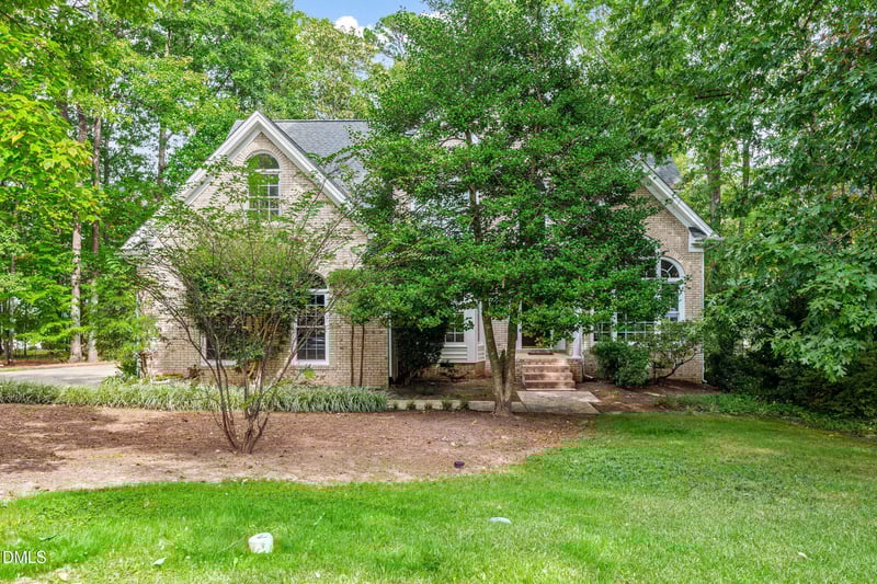 102 Shriver Ct, Cary, NC 27511