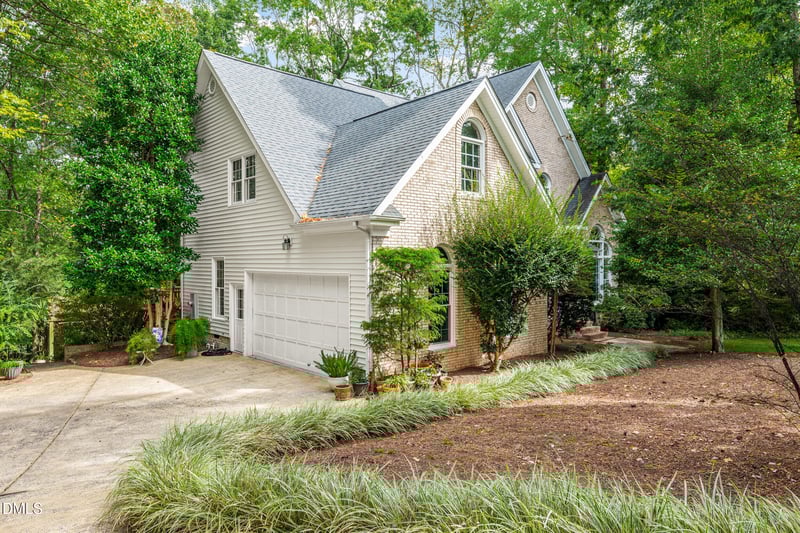 102 Shriver Ct, Cary, NC 27511