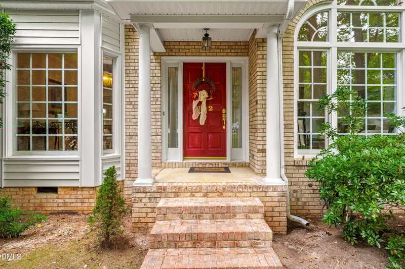 102 Shriver Ct, Cary, NC 27511