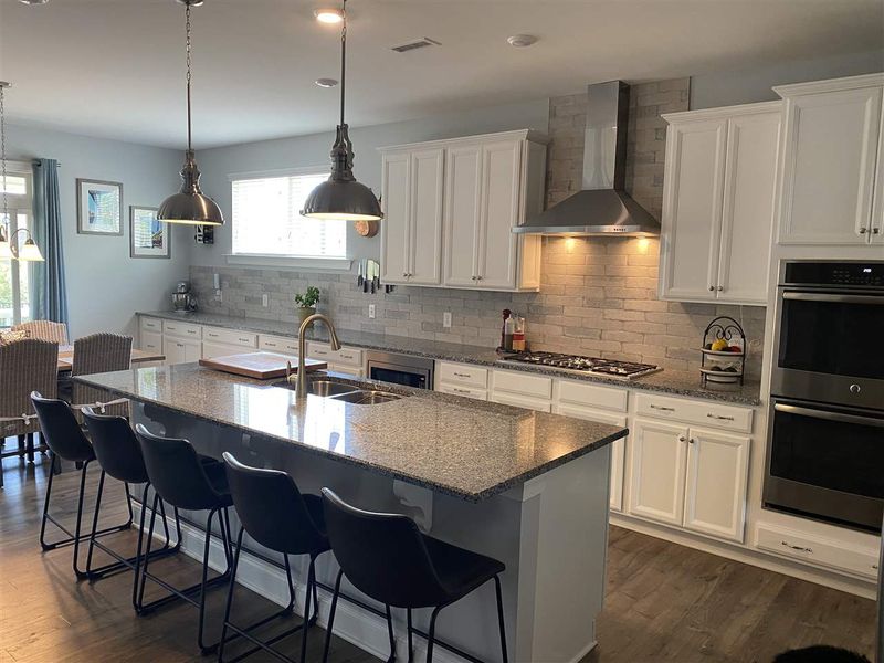 102 Silverhawk Ln, Durham, NC 27703