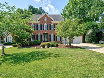 102 Smiths Knoll Ct, Cary, NC 27513