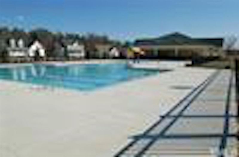 102 Snowy Orchid Ln, Smithfield, NC 27577