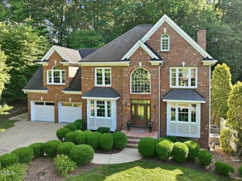 102 Southglen Dr, Cary, NC 27518