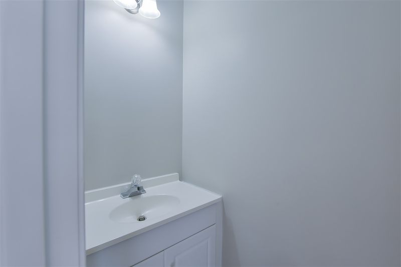 102 Stefi Ct, Garner, NC 27529