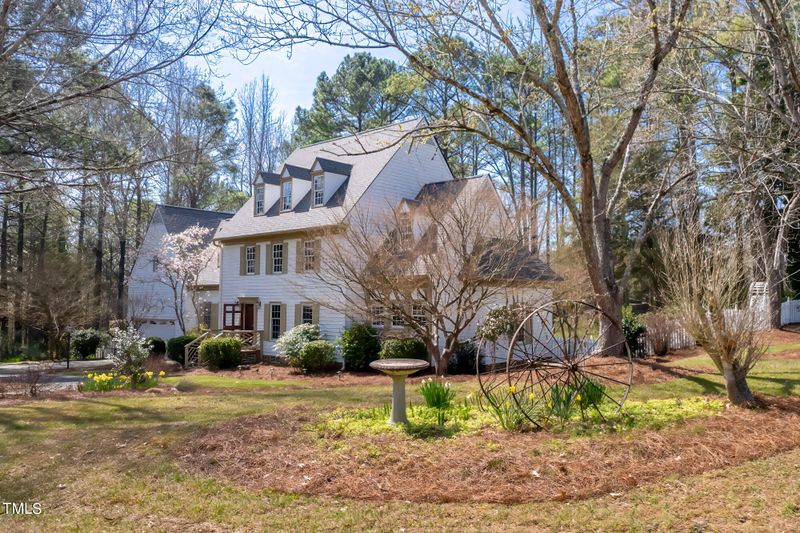 102 Sturbridge Ln, Chapel Hill, NC 27516