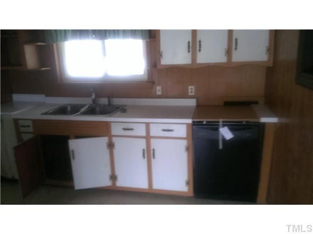 102 Sunrise Ave, Smithfield, NC 27577