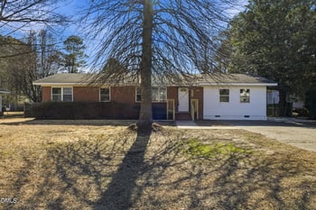 102 Sunset Ave, Smithfield, NC 27577