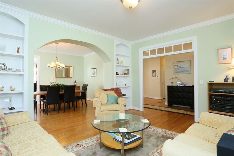 102 Swift Run Ct, Chapel Hill, NC 27514