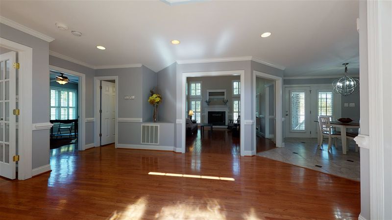 102 Teasel Ct, Clayton, NC 27527