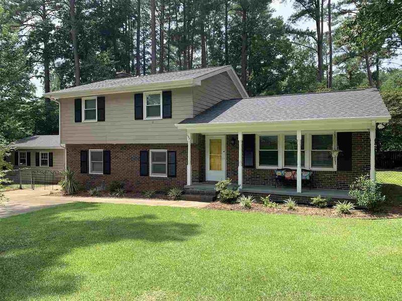 102 Thistle Ct, Garner, NC 27529
