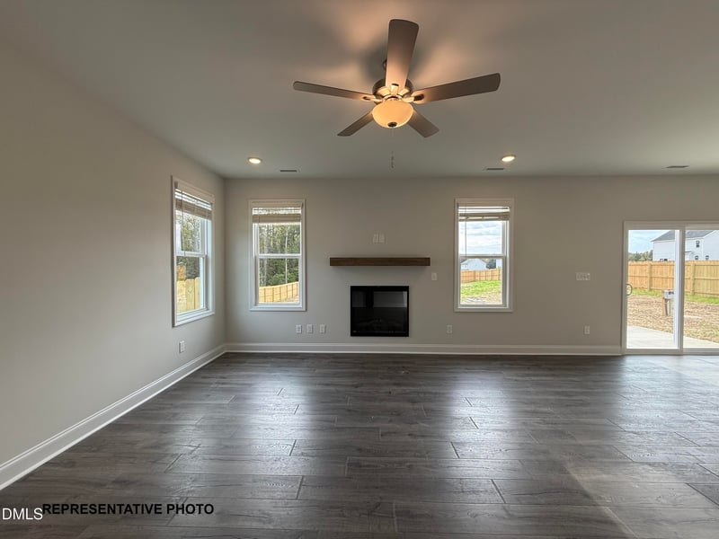 102 Tigris Ct, Zebulon, NC 27597