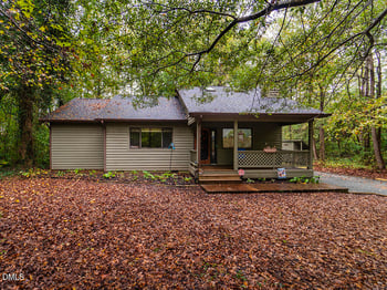 102 Twin Oaks Ct, Pittsboro, NC 27312
