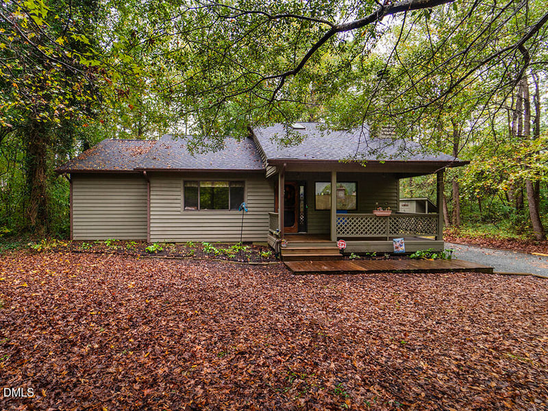 102 Twin Oaks Ct, Pittsboro, NC 27312