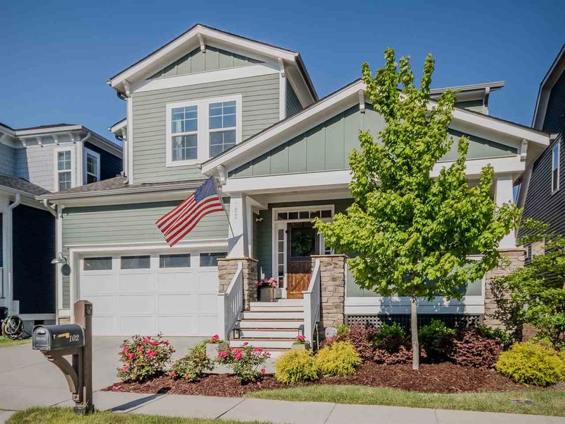 102 Tyner Loop Cir, Chapel Hill, NC 27516