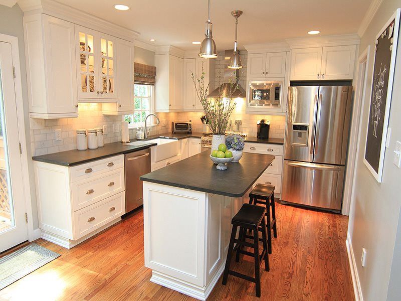 102 Waterfall Ct, Cary, NC 27513