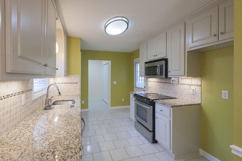 102 Watkins Dr, Angier, NC 27501