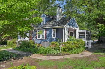 102 Weatherspoon St, Sanford, NC 27330