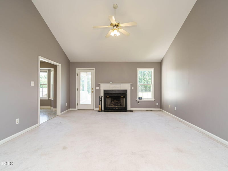 102 Westlake Dr, Wendell, NC 27591