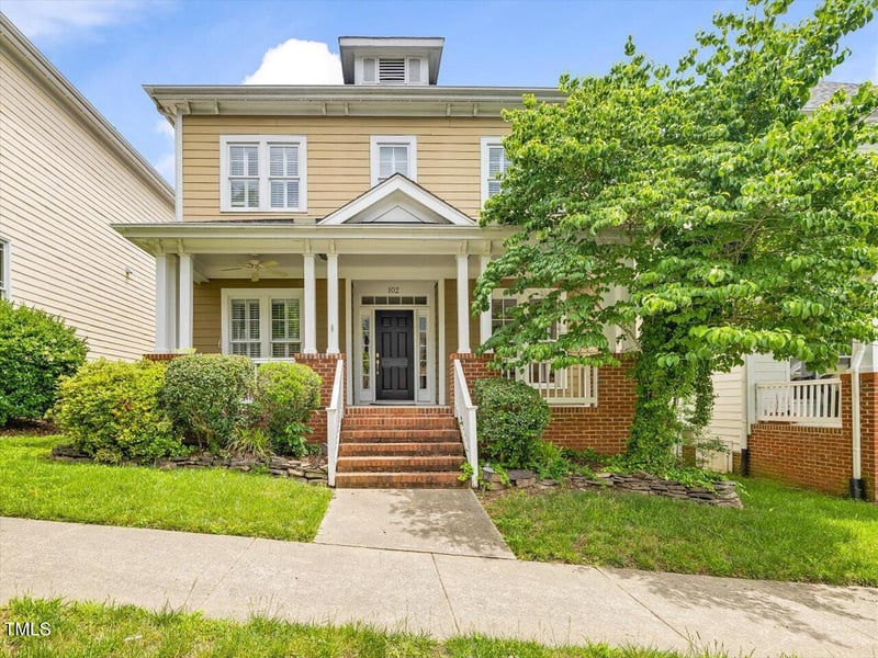 102 Westside Dr, Chapel Hill, NC 27516