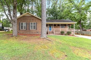 102 Whithorne Dr, Garner, NC 27529